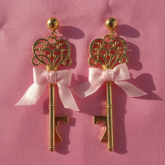 Coquette key earrings V1