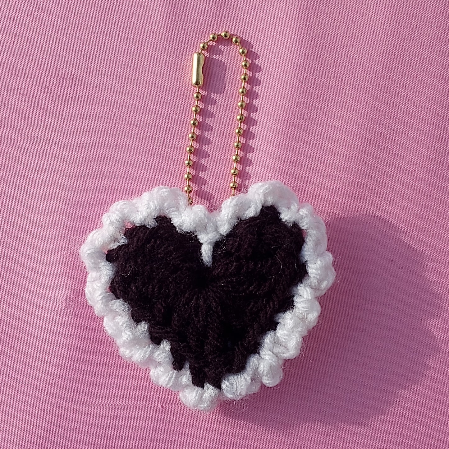 Frilly heart keychain