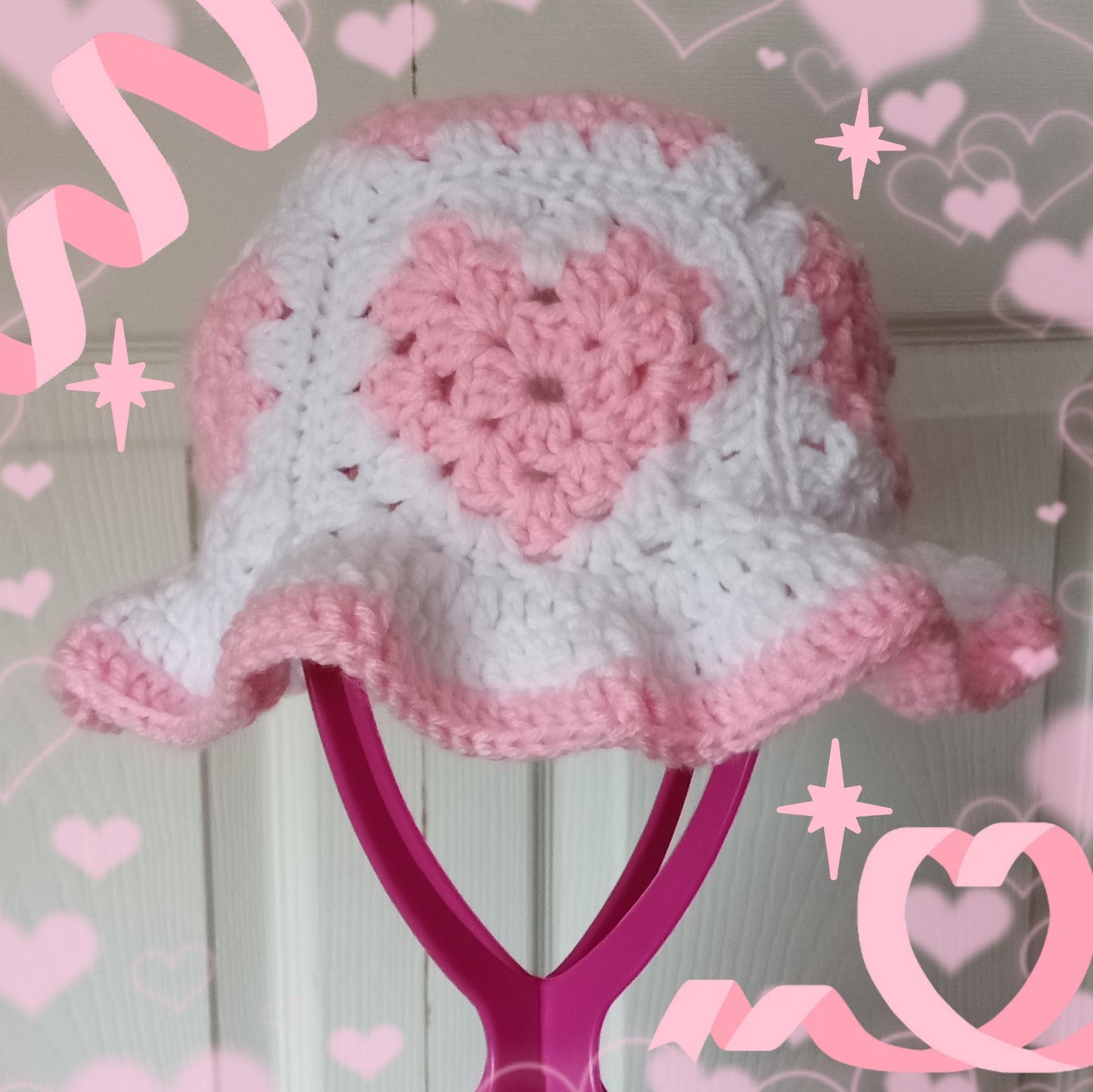 Love heart bucket hat