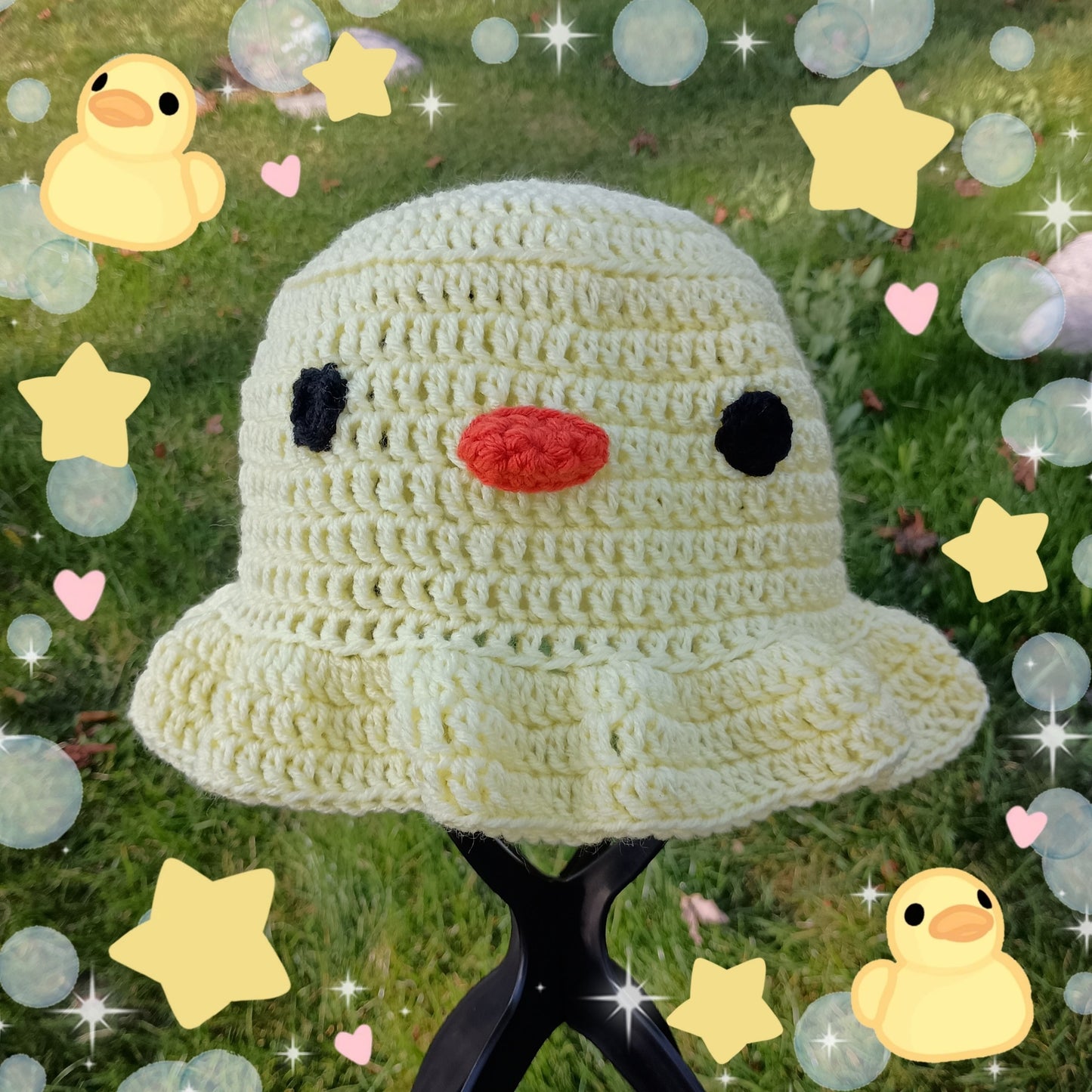 Duckie bucket hat